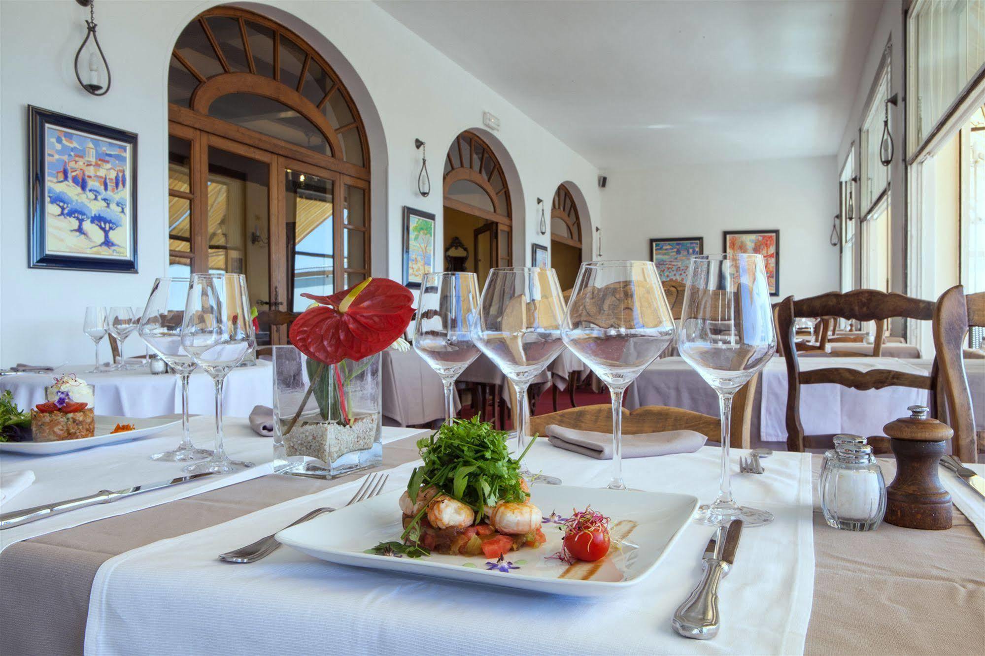 Hotel Provencal Hyères Kültér fotó