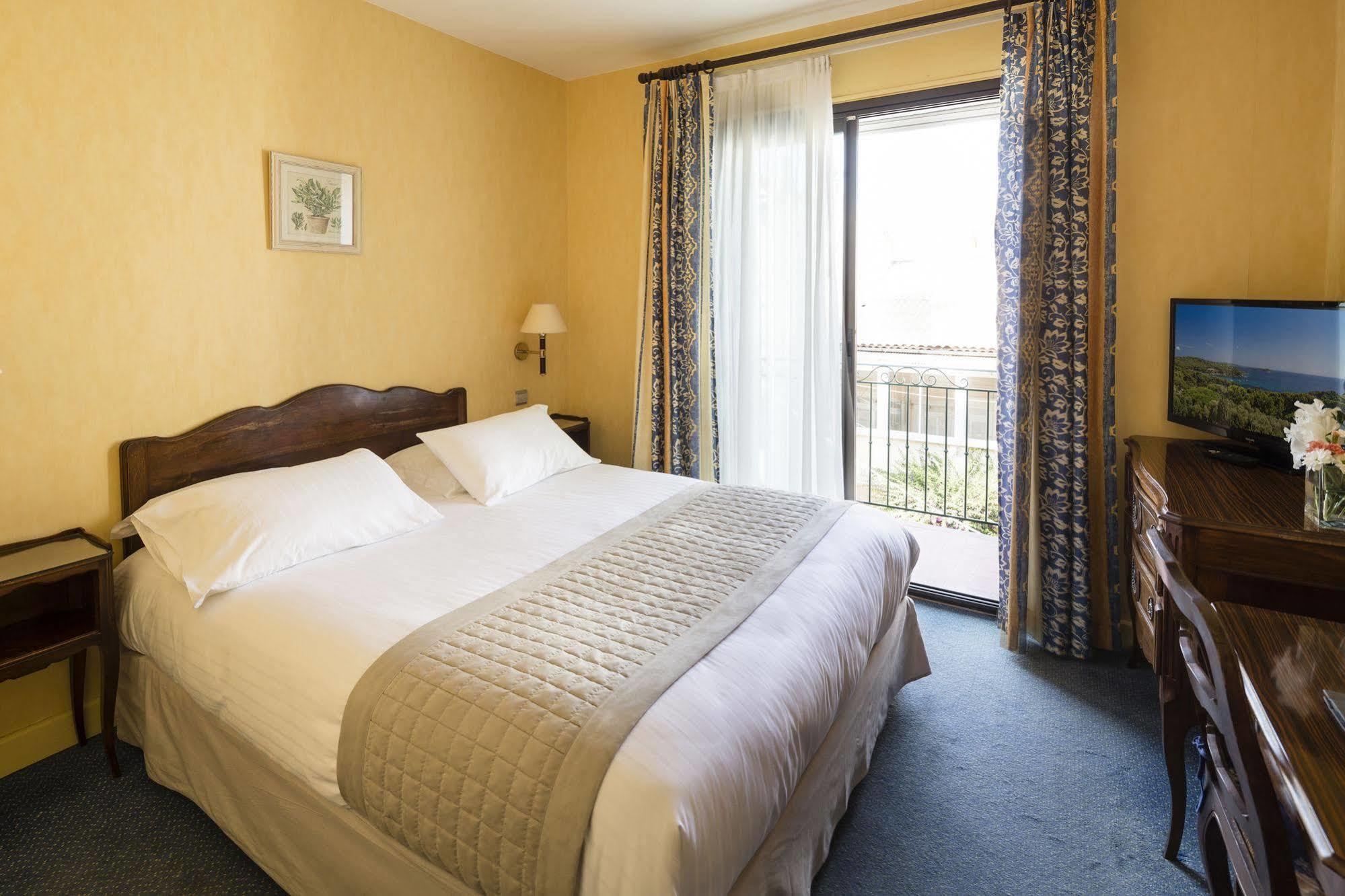 Hotel Provencal Hyères Kültér fotó